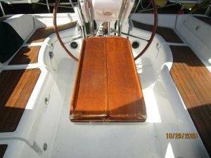 cockpit, Beneteau 373, sailboat for sale