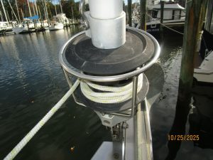 deck, Beneteau 373, sailboat for sale