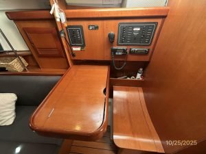 navigation station, Beneteau 373, sailboat for sale