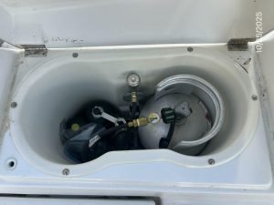 deck, Beneteau 373, sailboat for sale