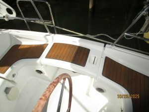 helm, Beneteau 373, sailboat for sale