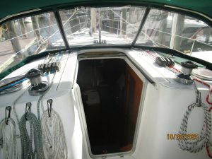 cockpit, Beneteau 373, sailboat for sale