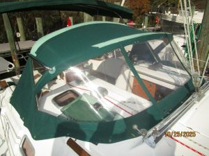 cockpit, Beneteau 373, sailboat for sale