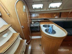 interior, Beneteau 38s5, sailboat for sale