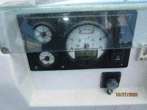 helm, Beneteau 38s5, sailboat for sale