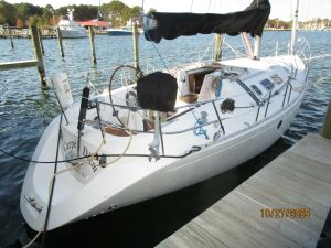 helm, Beneteau 38s5, sailboat for sale