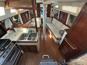 salon, S2 C36, sailboat for sale