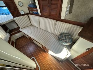 salon, S2 C36, sailboat for sale