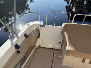 cockpit, Ranger Tugs 27, trawler for sale