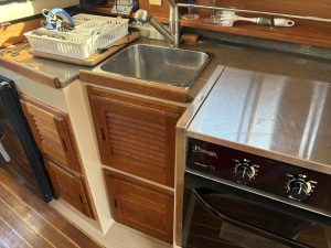 interior, Ranger Tugs 27, trawler for sale