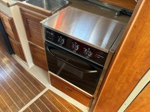 interior, Ranger Tugs 27, trawler for sale