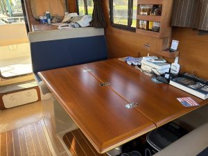 salon, Ranger Tugs 27, trawler for sale