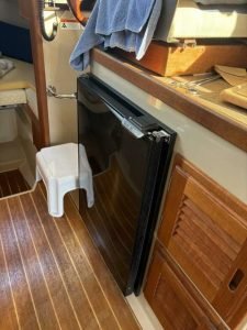 interior, Ranger Tugs 27, trawler for sale