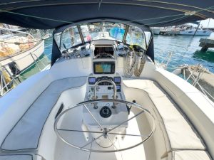 helm, Hunter 410, sailboat for sale