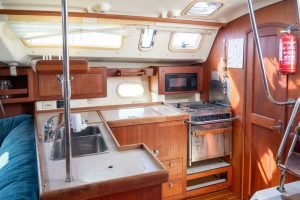 interior, Hunter 410, sailboat for sale
