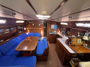 salon, Bavaria 50 Cruiser, sailboat for sale