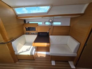 salon, Jeanneau 409 Sun Odyssey, sailboat for sale