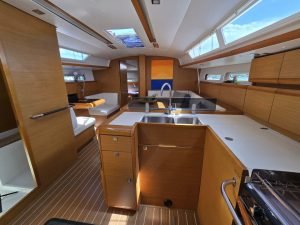 interior, Jeanneau 409 Sun Odyssey, sailboat for sale
