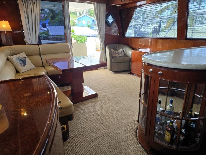 salon, Hampton 558, trawler for sale