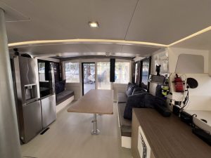 salon, Bali 4.3, catamaran for sale