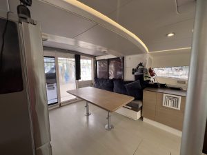 salon, Bali 4.3, catamaran for sale