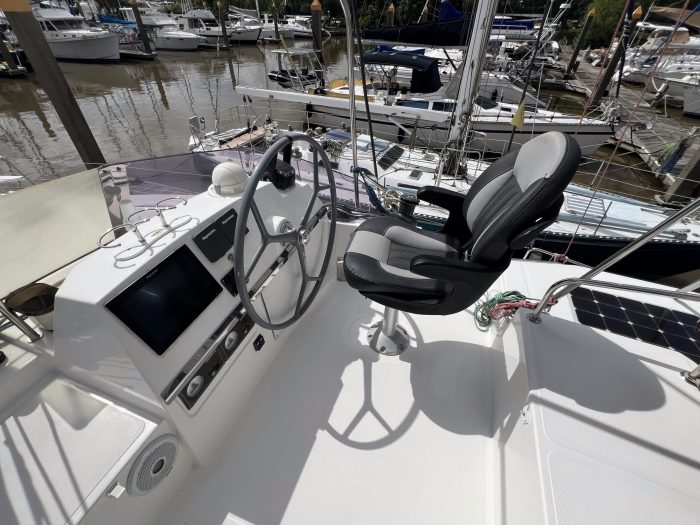 helm, Bali 4.3, catamaran for sale