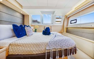 bed, Lagoon 630 MY, trawler for sale