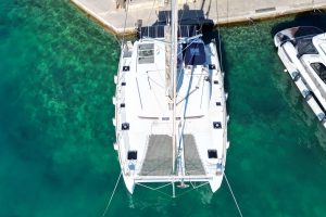 exterior, Lagoon 400, catamaran for sale
