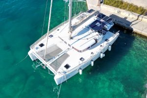 deck, Lagoon 400, catamaran for sale