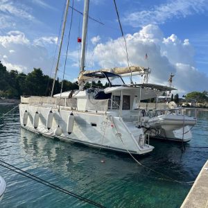 exterior, Lagoon 400, catamaran for sale
