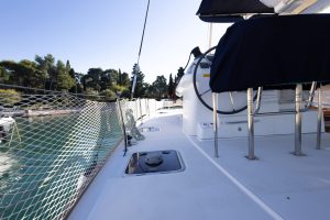 deck, Lagoon 400, catamaran for sale