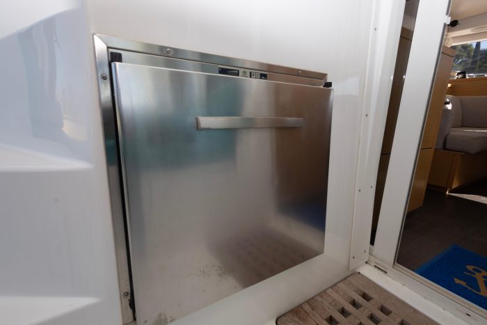 interior, Lagoon 400, catamaran for sale