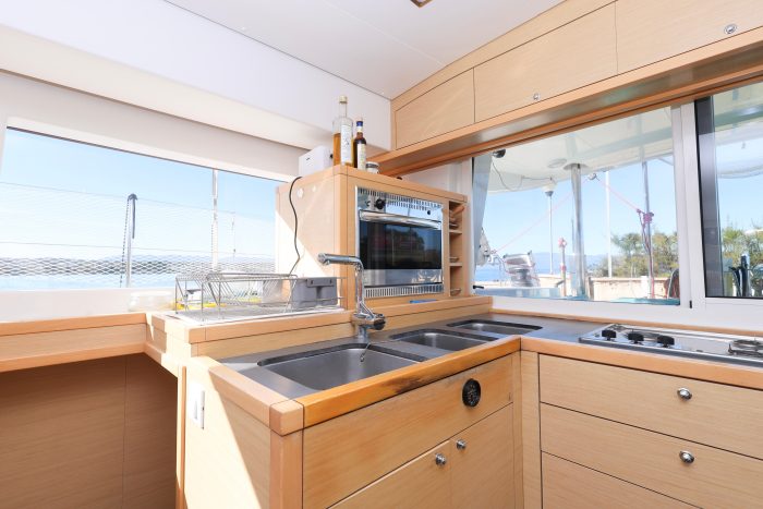 interior, Lagoon 400, catamaran for sale