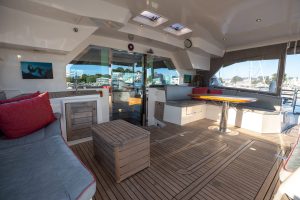 cockpit, Privilege 615, catamaran for sale
