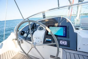 helm, Privilege 615, catamaran for sale