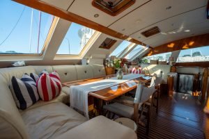salon, Privilege 615, catamaran for sale