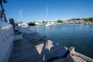 deck, Privilege 615, catamaran for sale