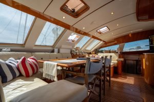 salon, Privilege 615, catamaran for sale