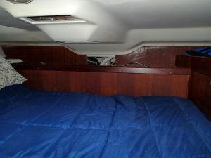 bed, Hunter 376, sailboat for sale