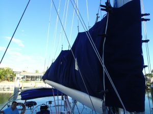 deck, Hunter 376, sailboat for sale