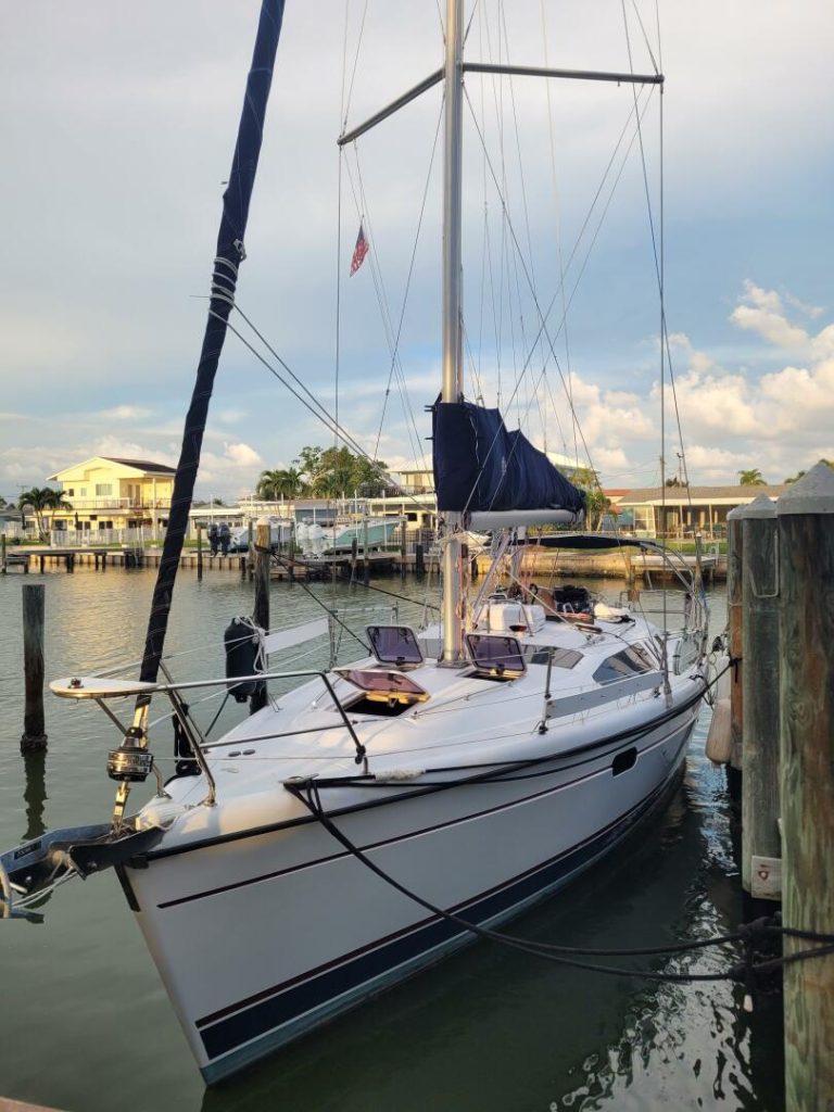 Hunter 376, sailboat for sale