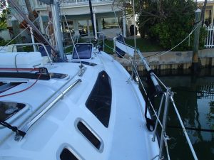 deck, Hunter 376, sailboat for sale