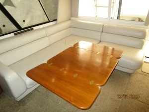 salon, Bayliner 4788, trawler for sale