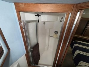 bath, Sea Ray, trawler for sale