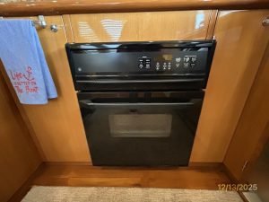 interior, Jefferson 60 Marquessa, trawler for sale