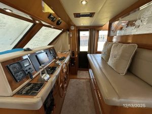 navigation station, Jefferson 60 Marquessa, trawler for sale