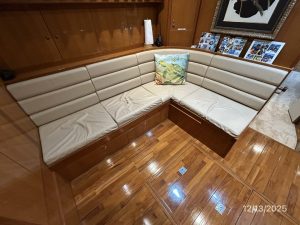 salon, Jefferson 60 Marquessa, trawler for sale