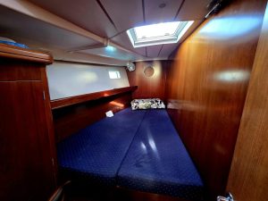 bed, Beneteau 473 Oceanis, sailboat for sale