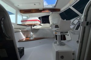 salon, Glacier Bay, trawler for sale