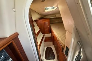 bed, Glacier Bay, trawler for sale